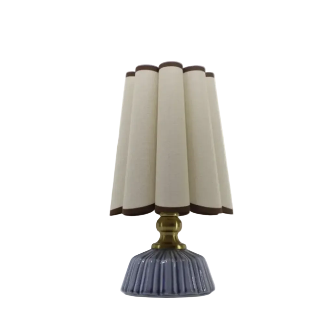 Bay Breeze Scallop Counter Table Lamp