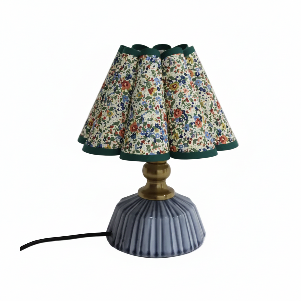 Isabelle Floral Scallop Counter Lamp