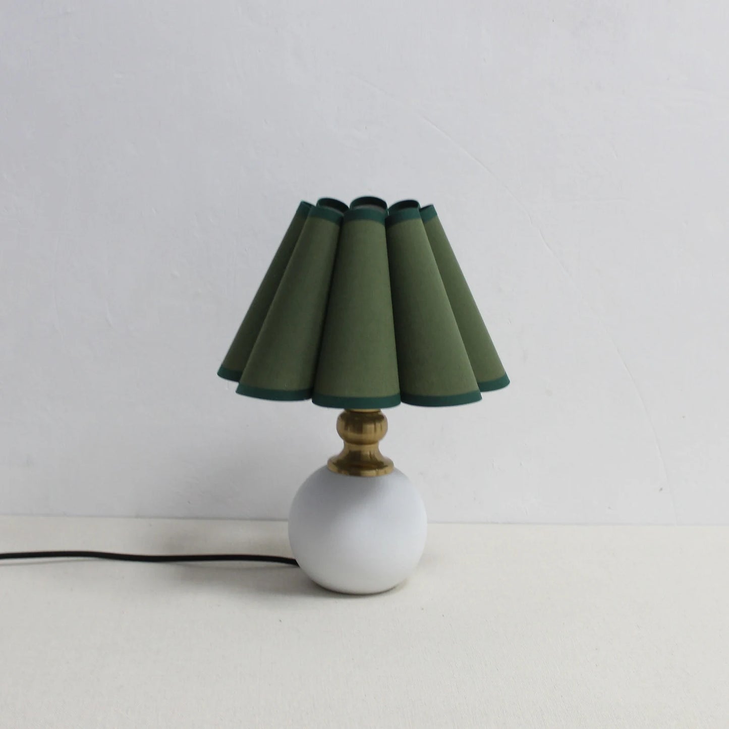 Hillside Scallop Counter Lamp