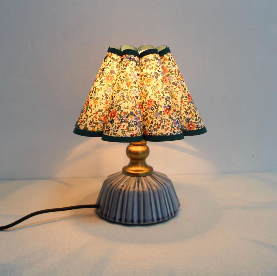 Isabelle Floral Scallop Counter Lamp