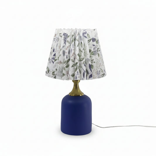 Betsy floral scallop counter lamp with ceramic base and floral fabric scallop shade, 16.5 inch large plug-in desk lamp for nightstand, entryway or countertop accent