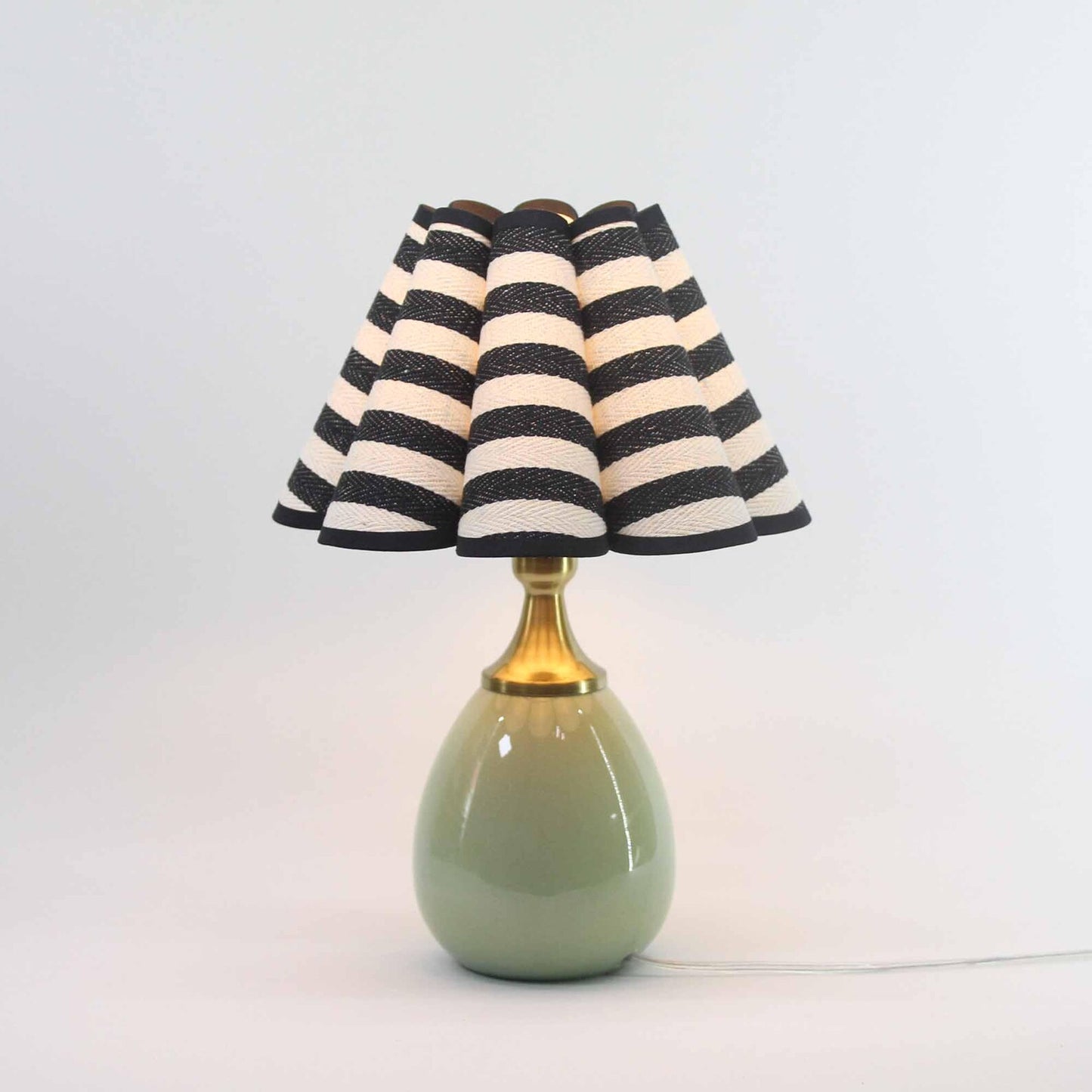 Lido Striped Scallop Counter Lamp