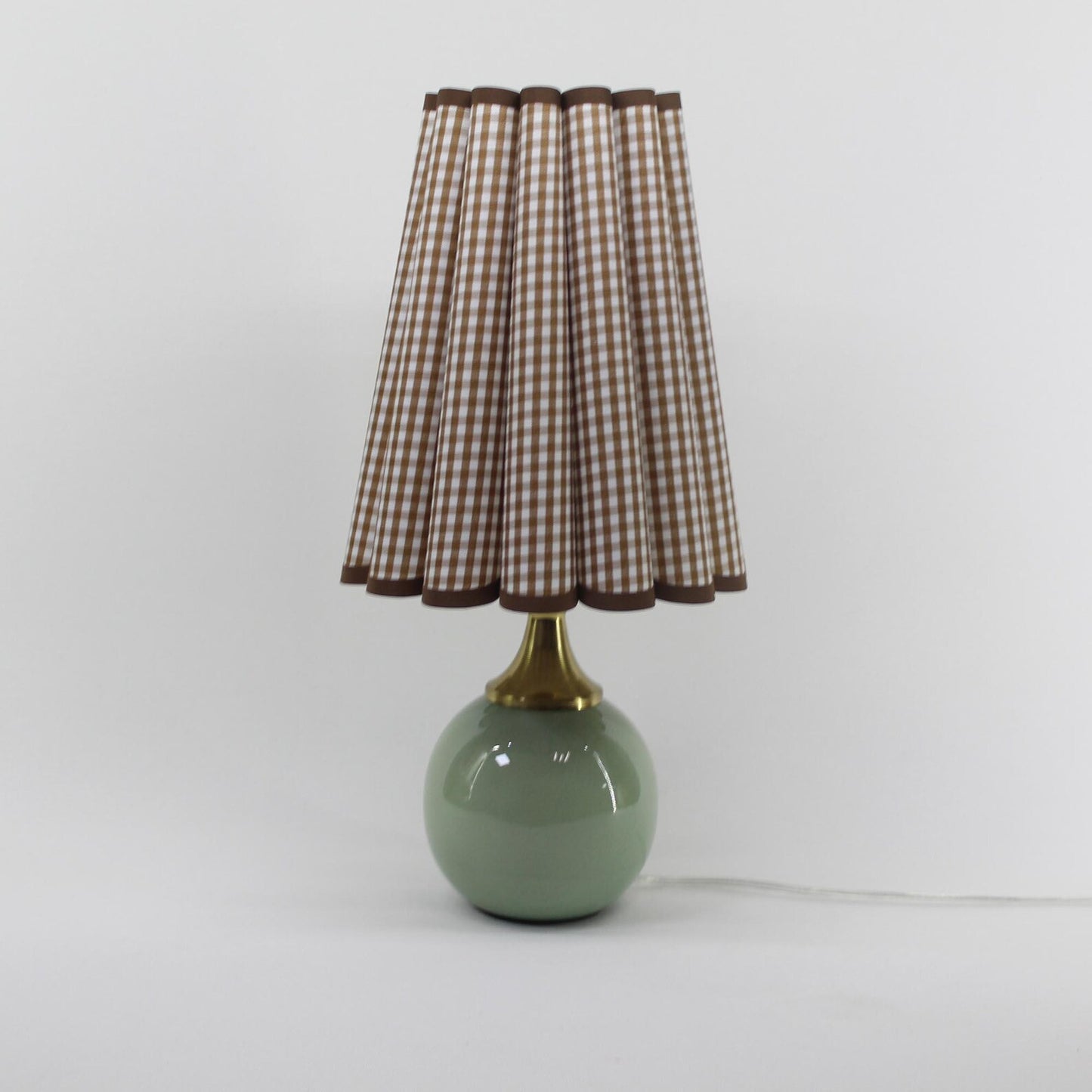 Mintly Gingham Scallop Counter Lamp