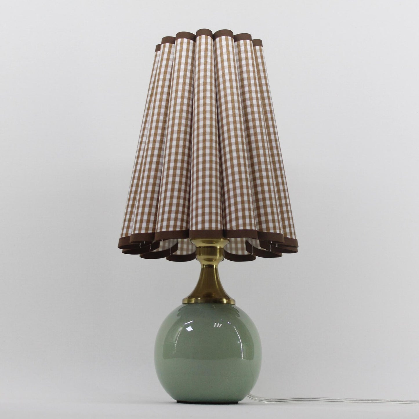 Mintly Gingham Scallop Counter Lamp